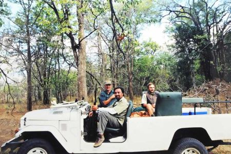 chilling-in-africa-with-a-couple-of-good-friends-2